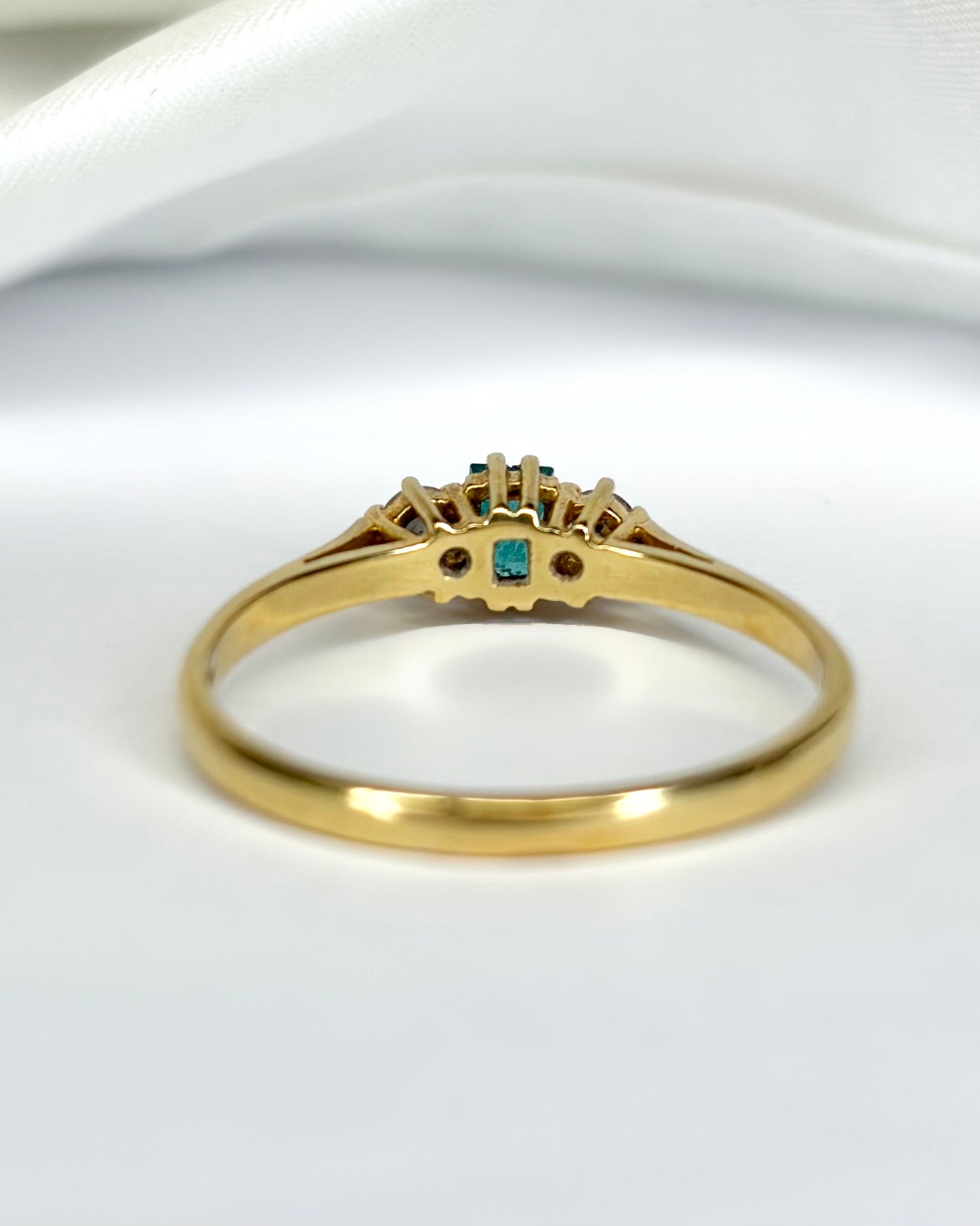 Bague Trilogie Émeraude &amp; Diamants "Maysa"