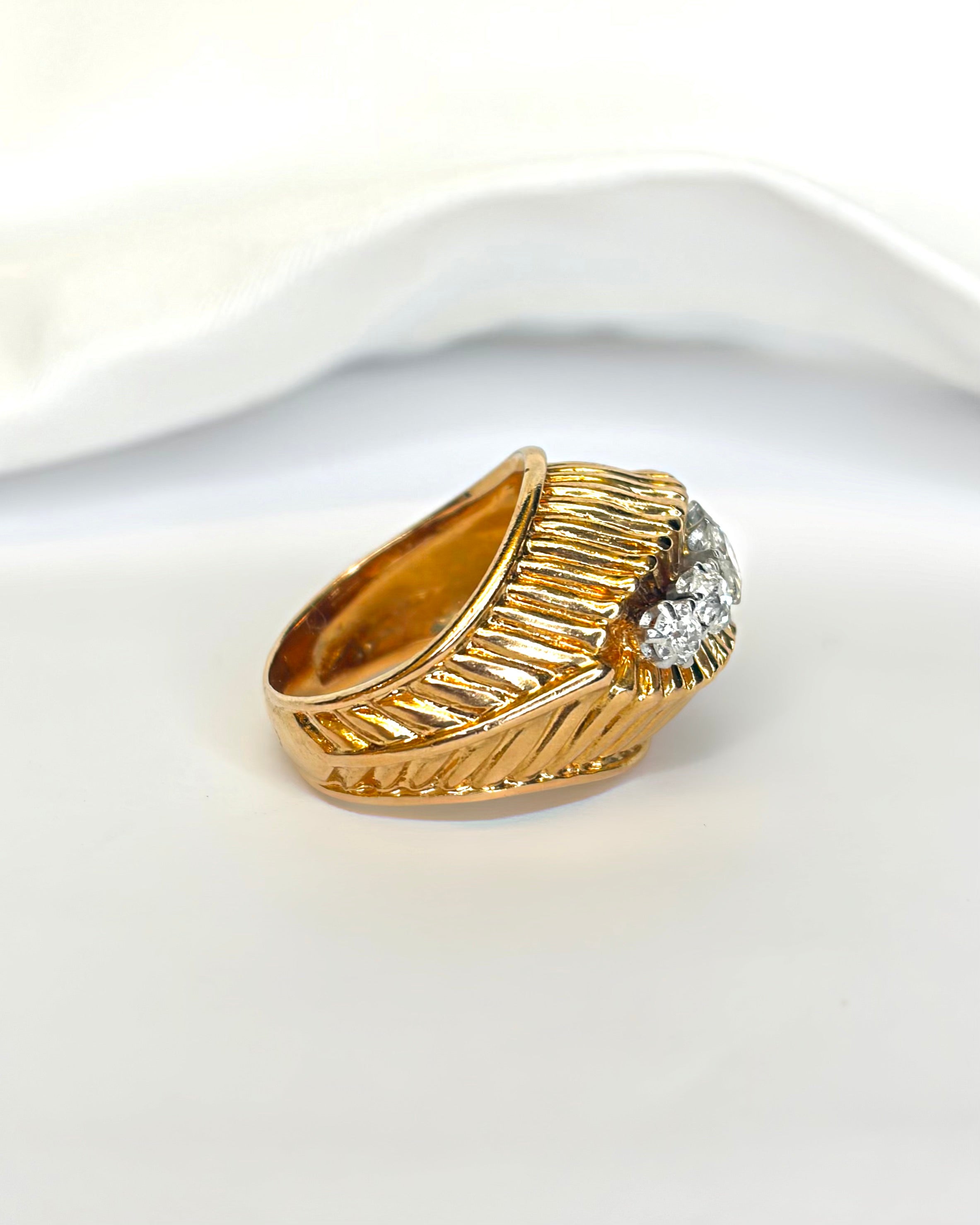 Bague Tank Diamants 1.03 carat &amp; Or 18 carats 9 g "Lally"