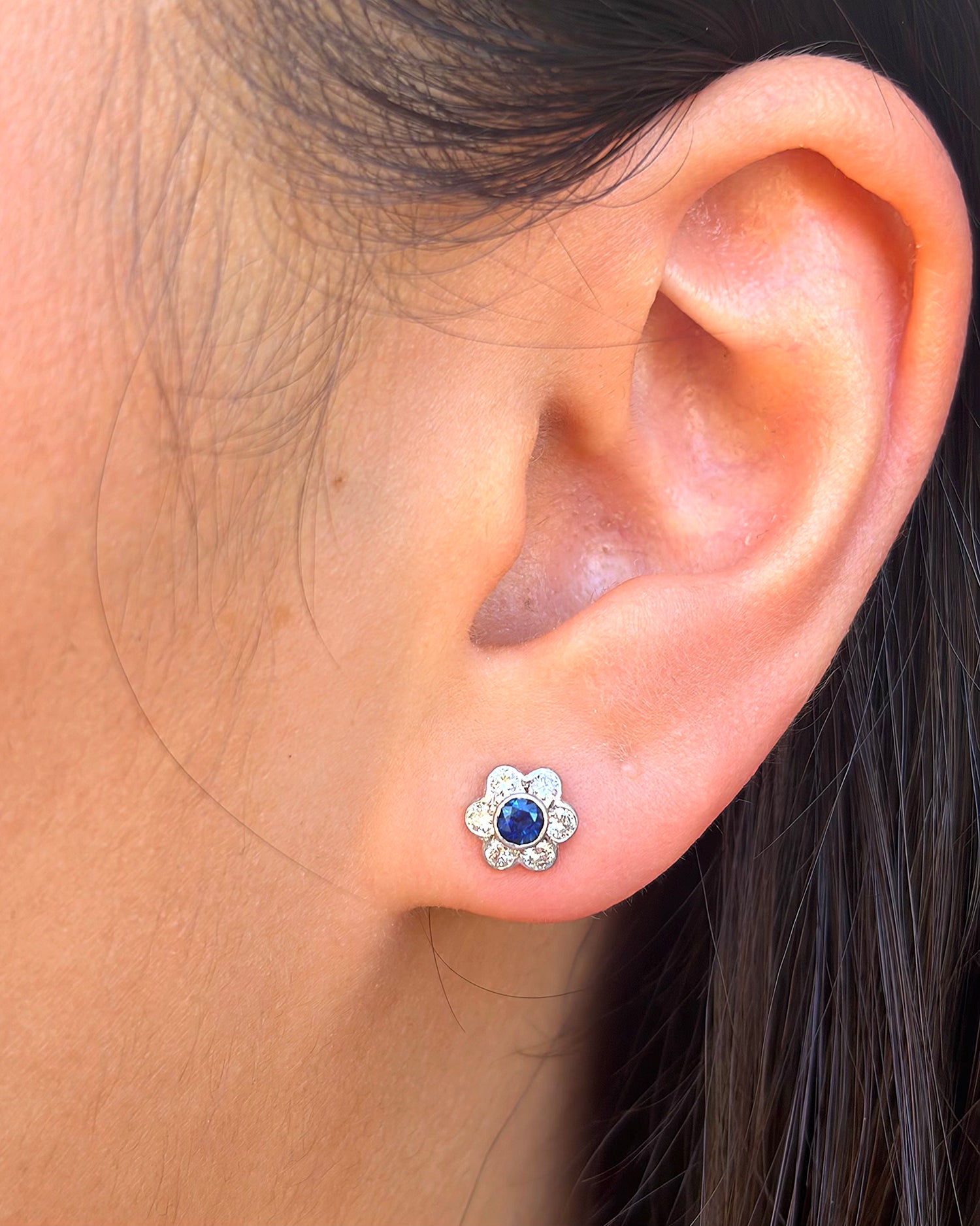 Pendientes Marguerite con zafiros de 0,24 quilates y diamantes de 0,36 quilates "Cristina"