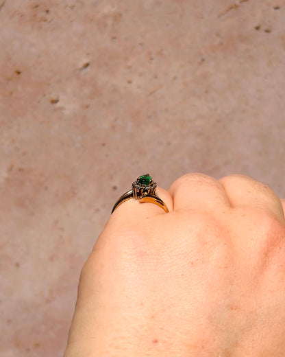 Bague Marguerite Émeraude 0.65 carat &amp; Diamants "Iris"