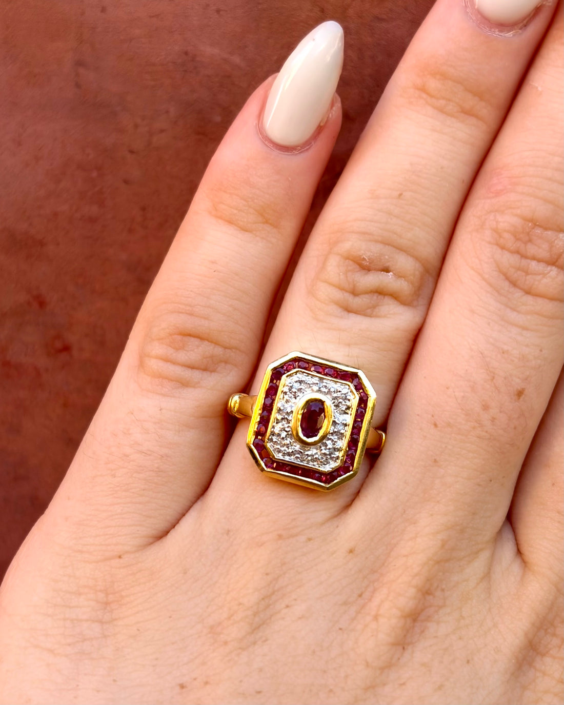 Bague Art-Déco Rubis 0.70 carat &amp; 8 Diamants "Céleste"