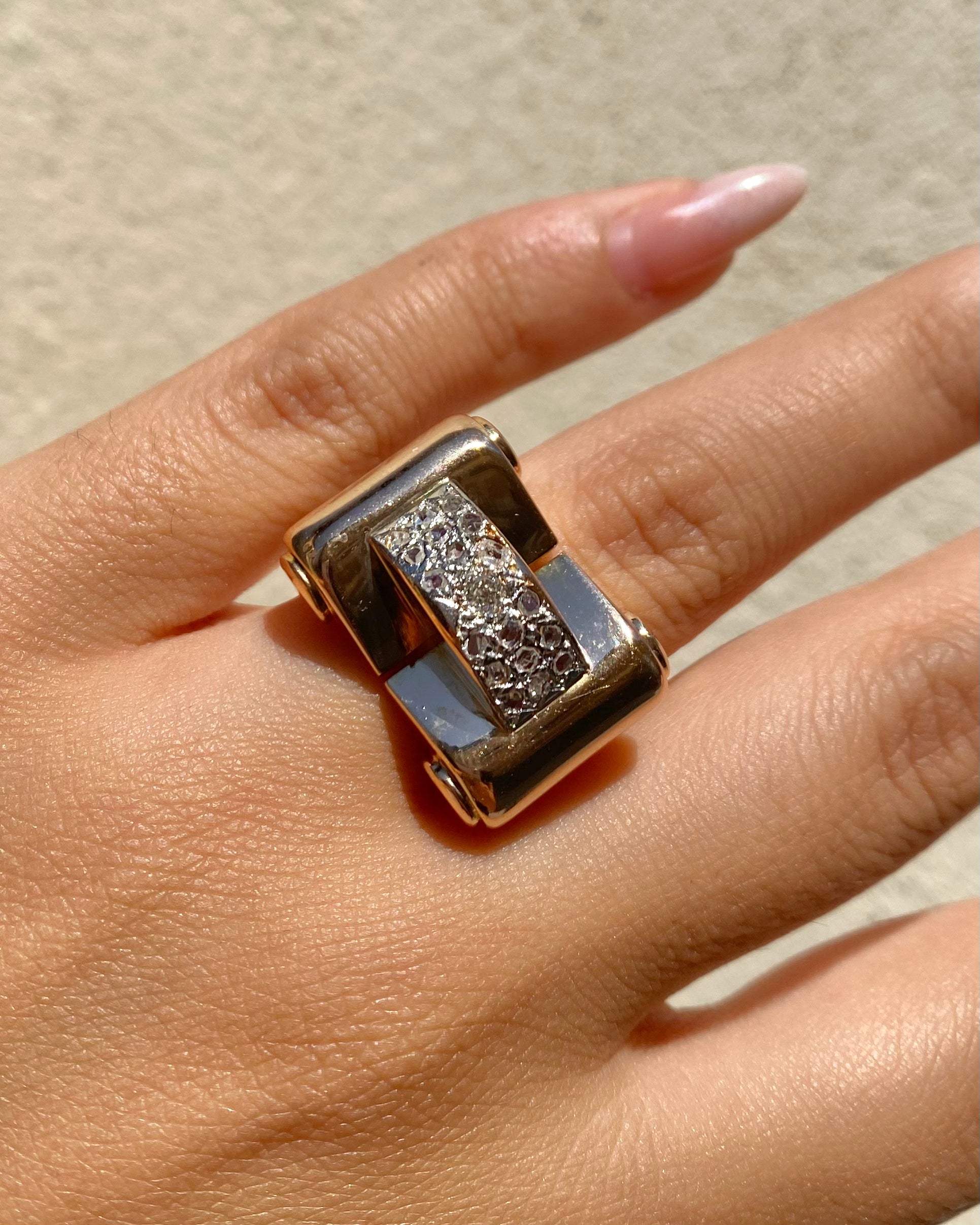 Bague Tank Diamants &amp; Or 18 carats 11.06g "Perrine"