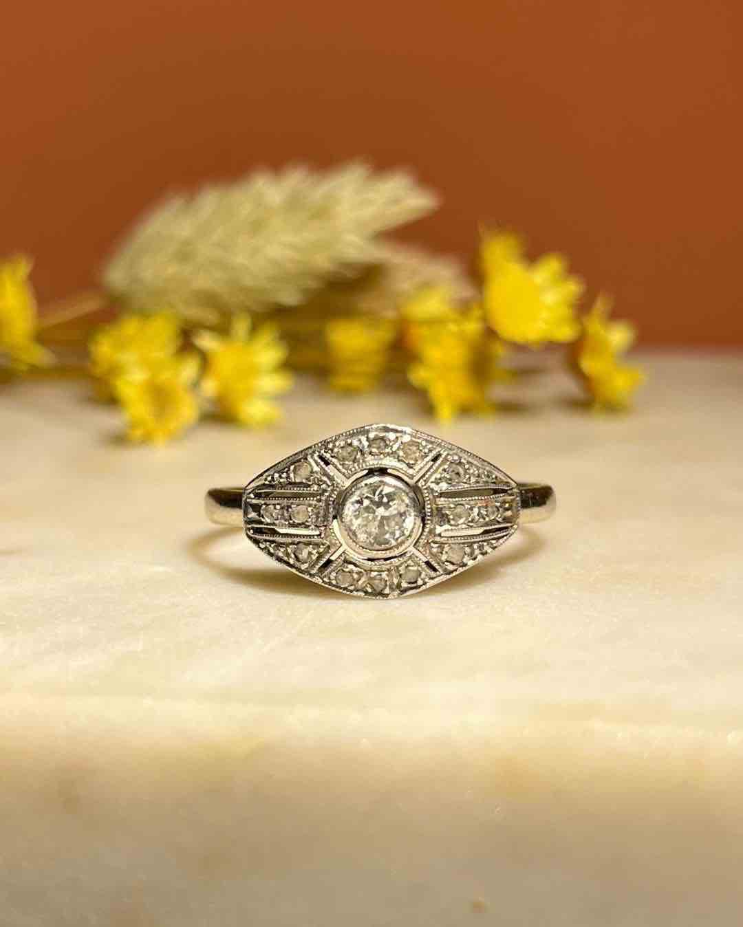 Anillo de diamantes Art Déco "Tatiana"