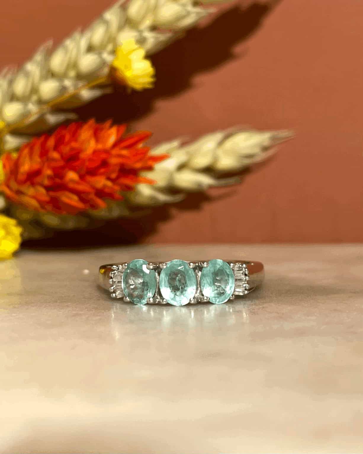 Bague Jonc Trilogie Émeraudes &amp; Diamants "Maé"