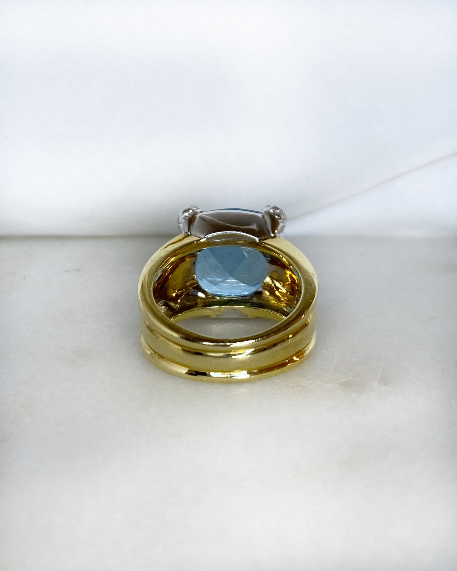 Bague Topaze 8.20 carats, Diamants &amp; Or 11,9g &quot;Nevada &quot;