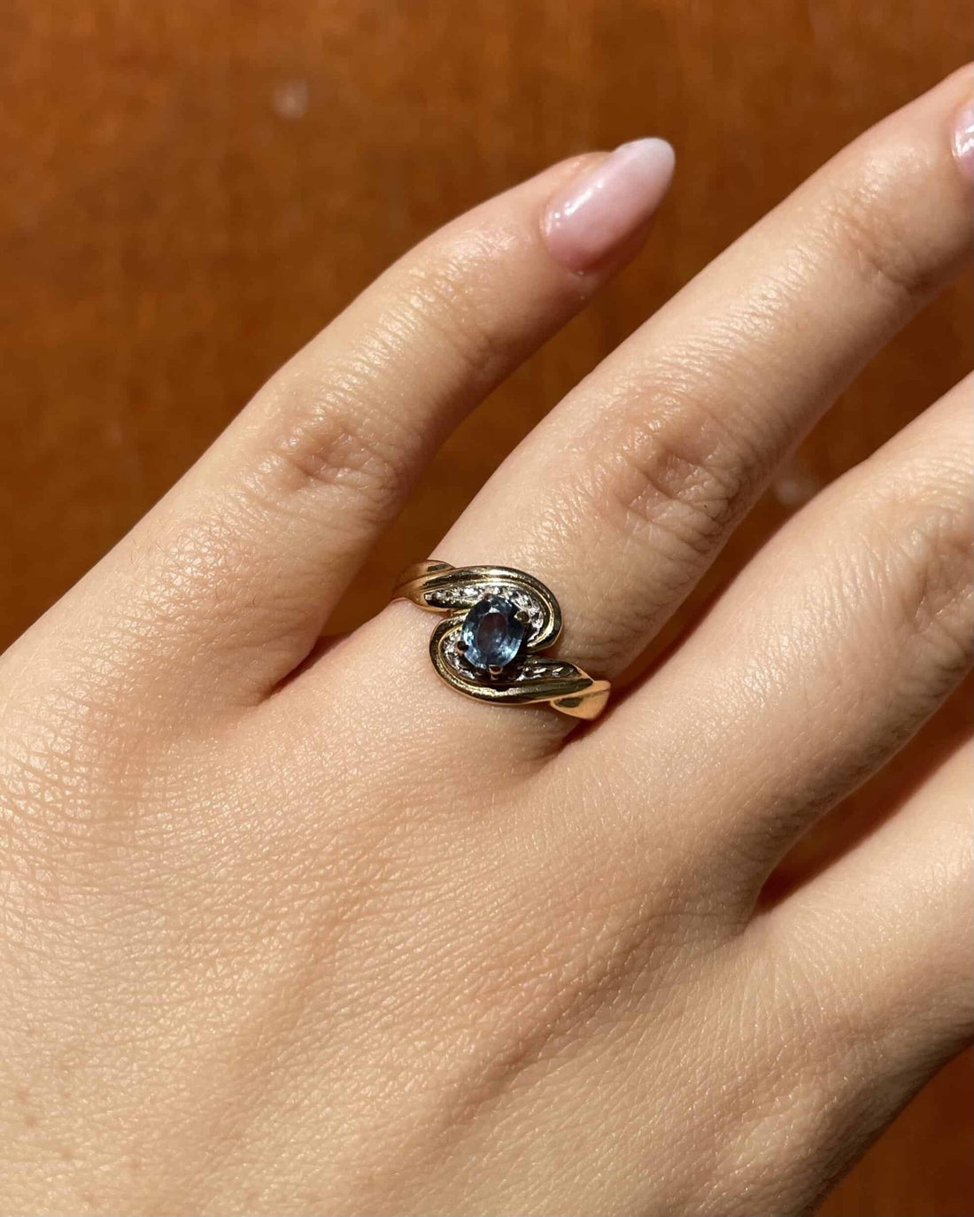 Tourbillon Saphir 0.55 carat &quot;Finelle&quot; - Elliade Paris