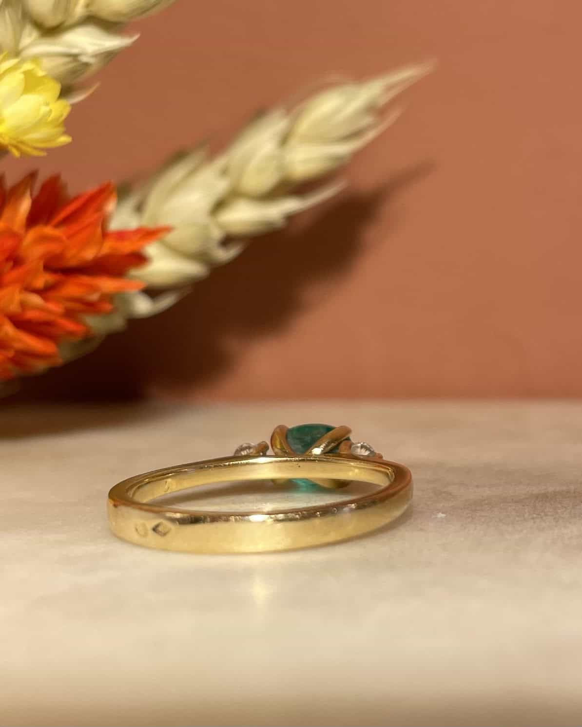 Bague Trilogie Emeraude 0.50 carat &amp; Diamants &quot;Jorya&quot;