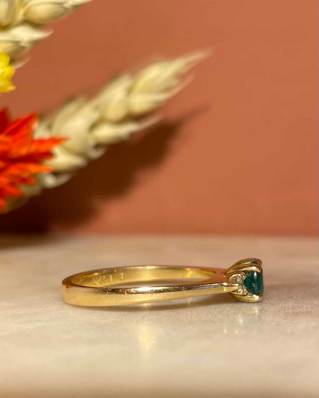 Bague Trilogie Emeraude 0.50 carat &amp; Diamants &quot;Jorya&quot;