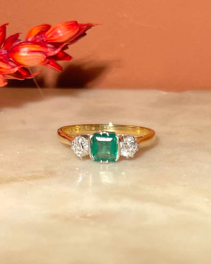 Bague Trilogie Emeraude &amp; Diamants &quot;Safa&quot;