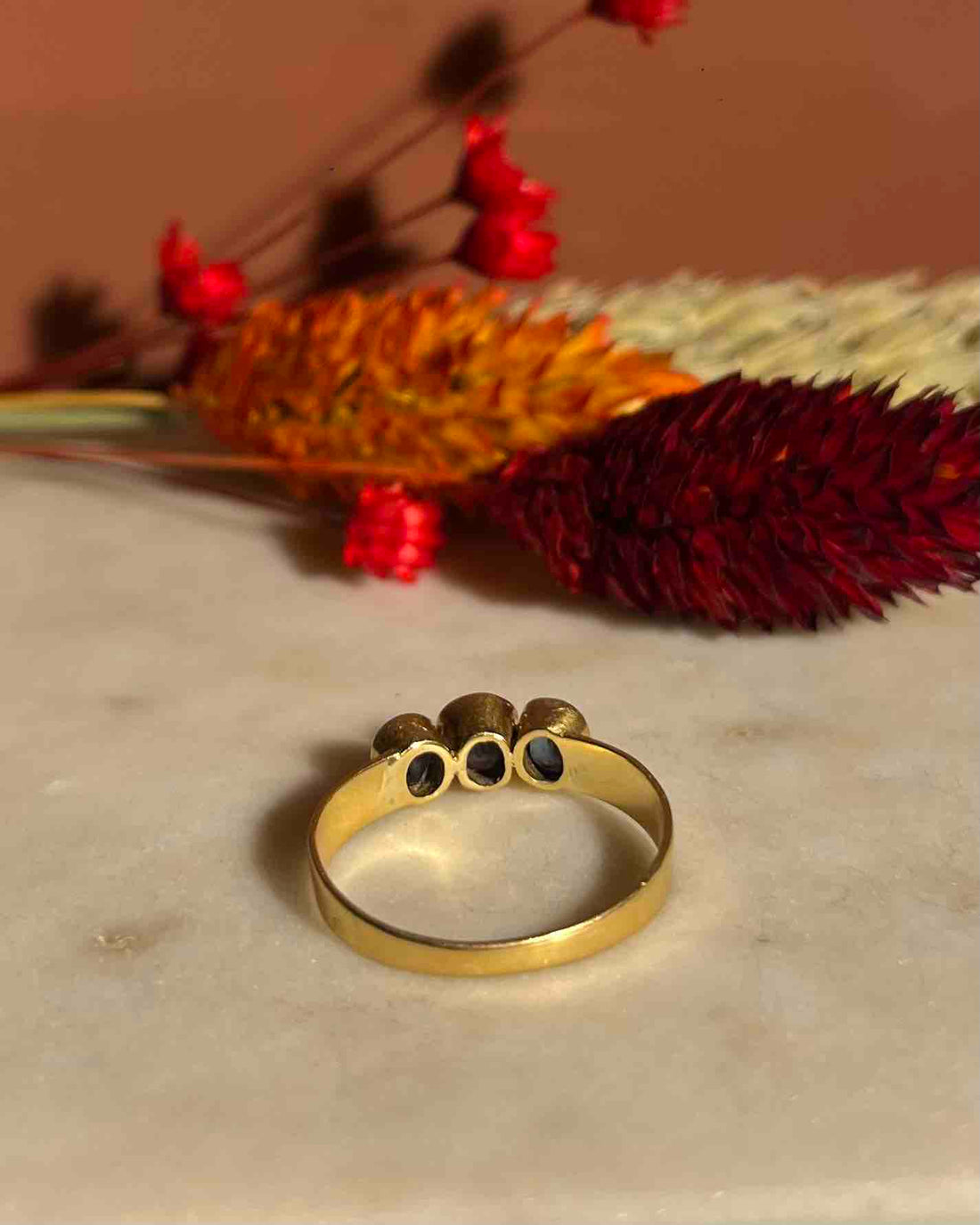 Bague vintage Trilogie Saphirs &quot;Josianne&quot;
