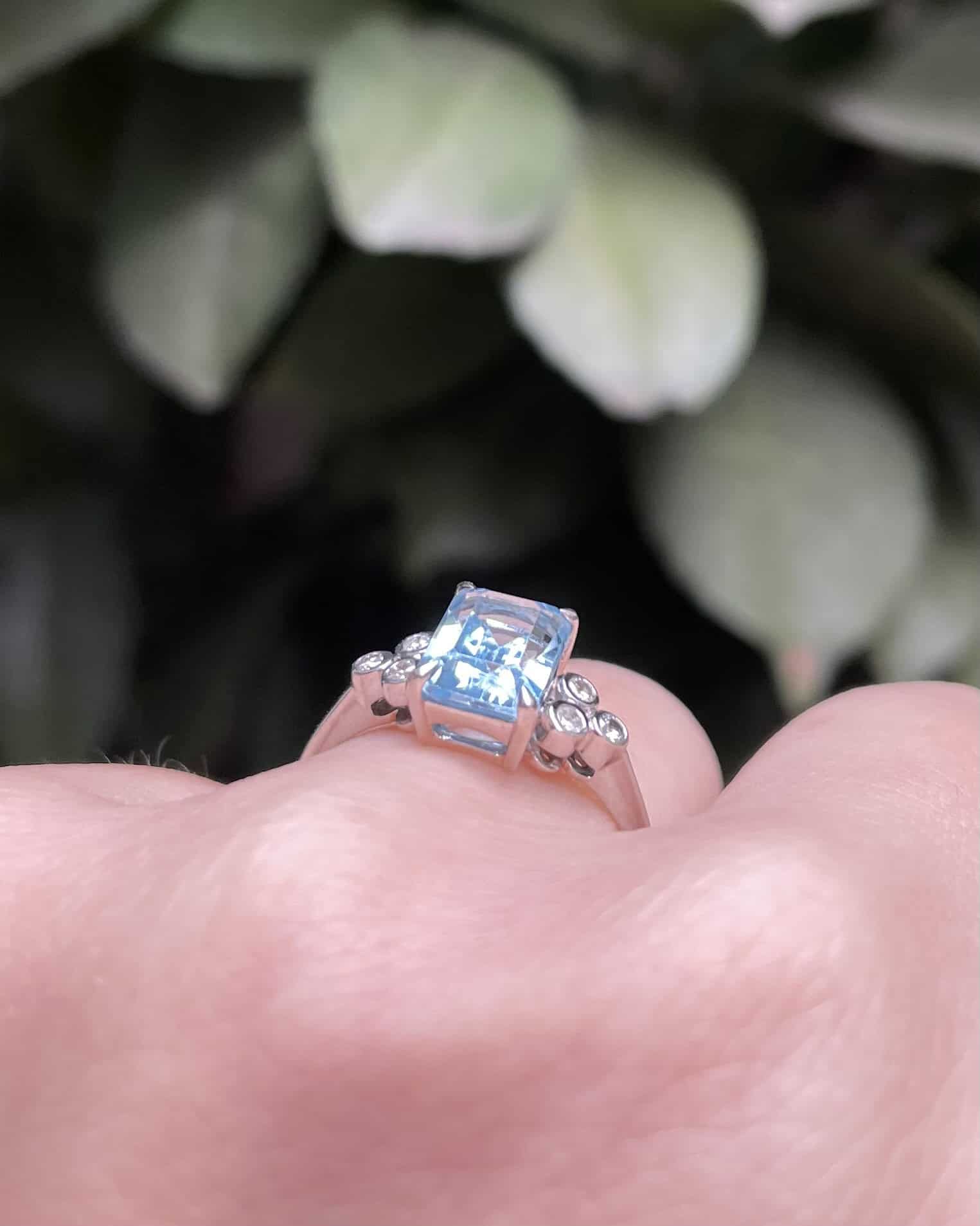 Bague Trilogie Topaze 2 carats &amp; Diamants "Noah" - Elliade Paris