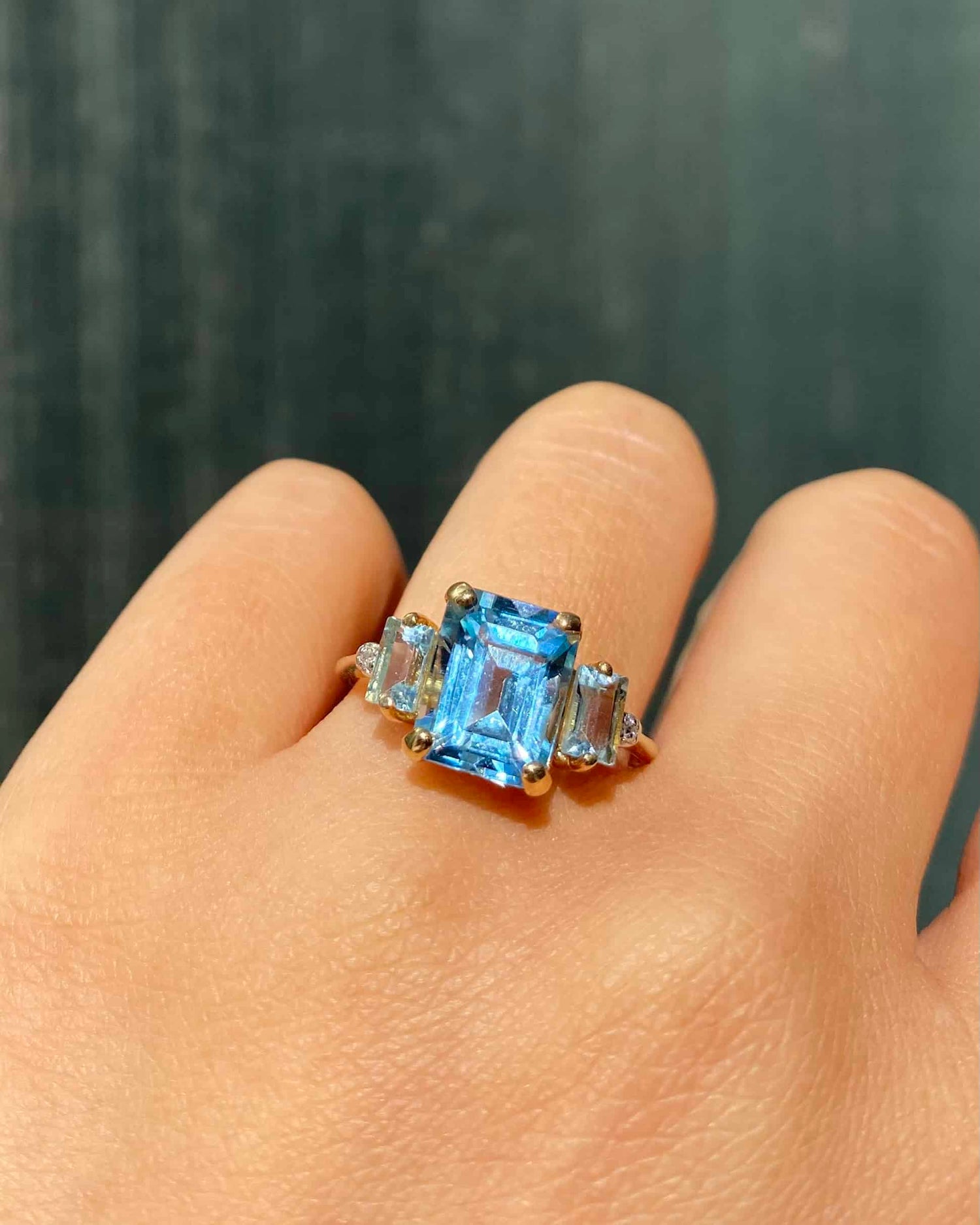Bague Trilogie Topazes 5.66 Carats &amp; Diamants &quot;Françoise&quot;