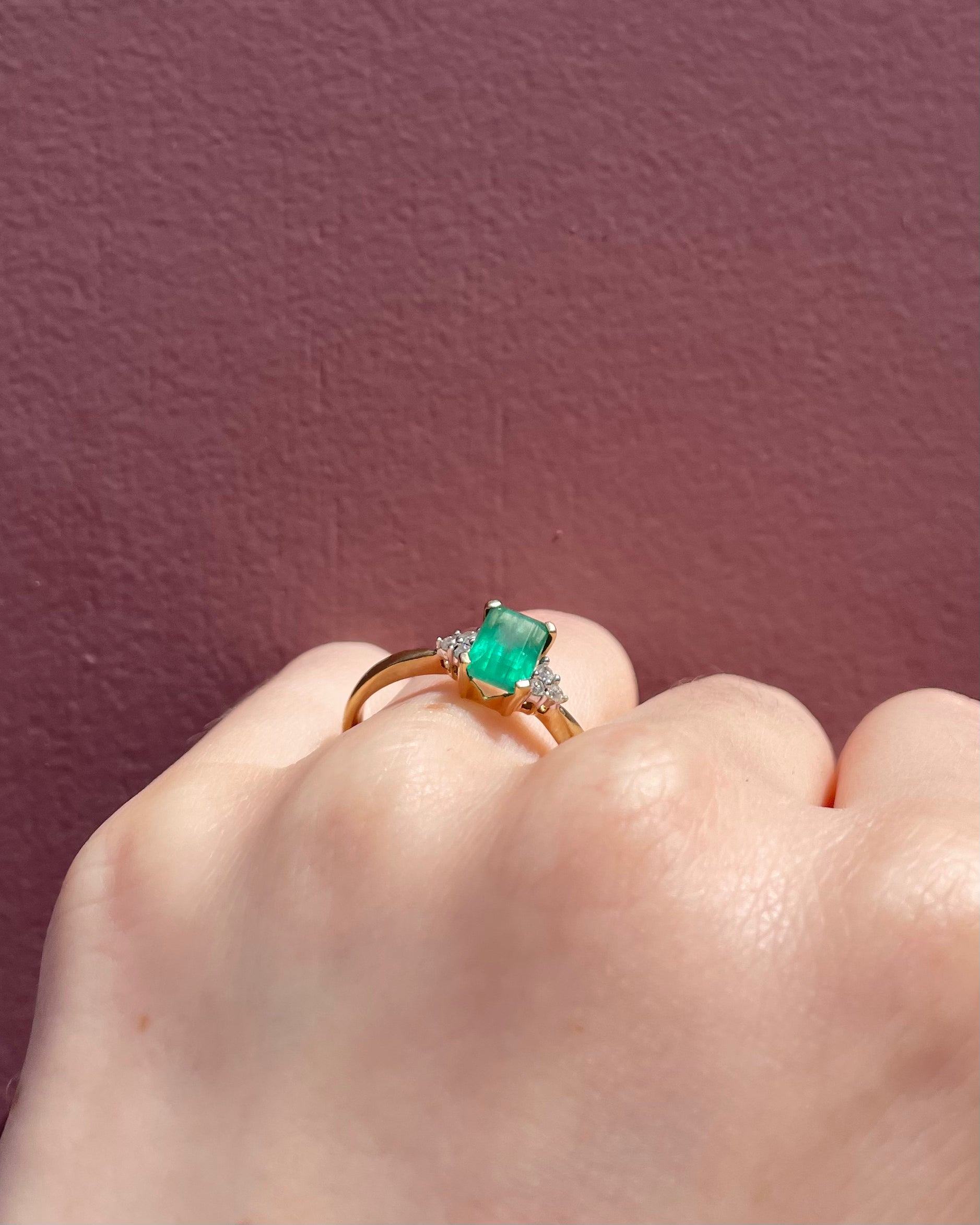 Trilogy Emerald 0.95 carat &amp; Diamonds "Flavia" Ring