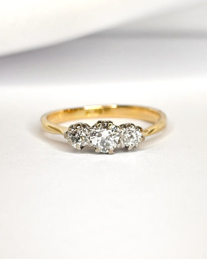 Anillo Trilogía Diamantes 0,39 quilates "Perinne"