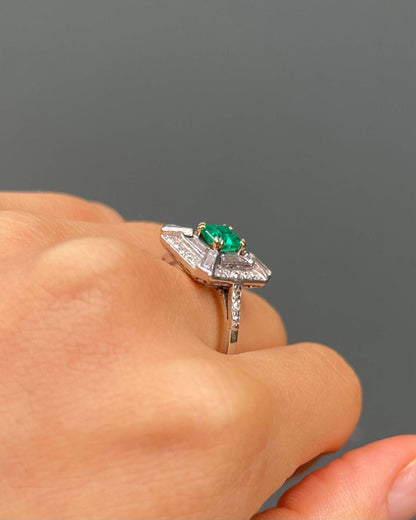 Bague Art-Déco Emeraude &amp; 34 Diamants 0.84 carat &quot;Anthéa&quot;