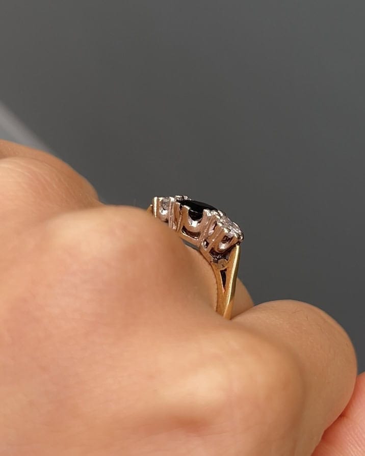 Bague Trilogie Saphir 1 carat &amp; Diamants 0.30 carat "Kyle" - Elliade Paris