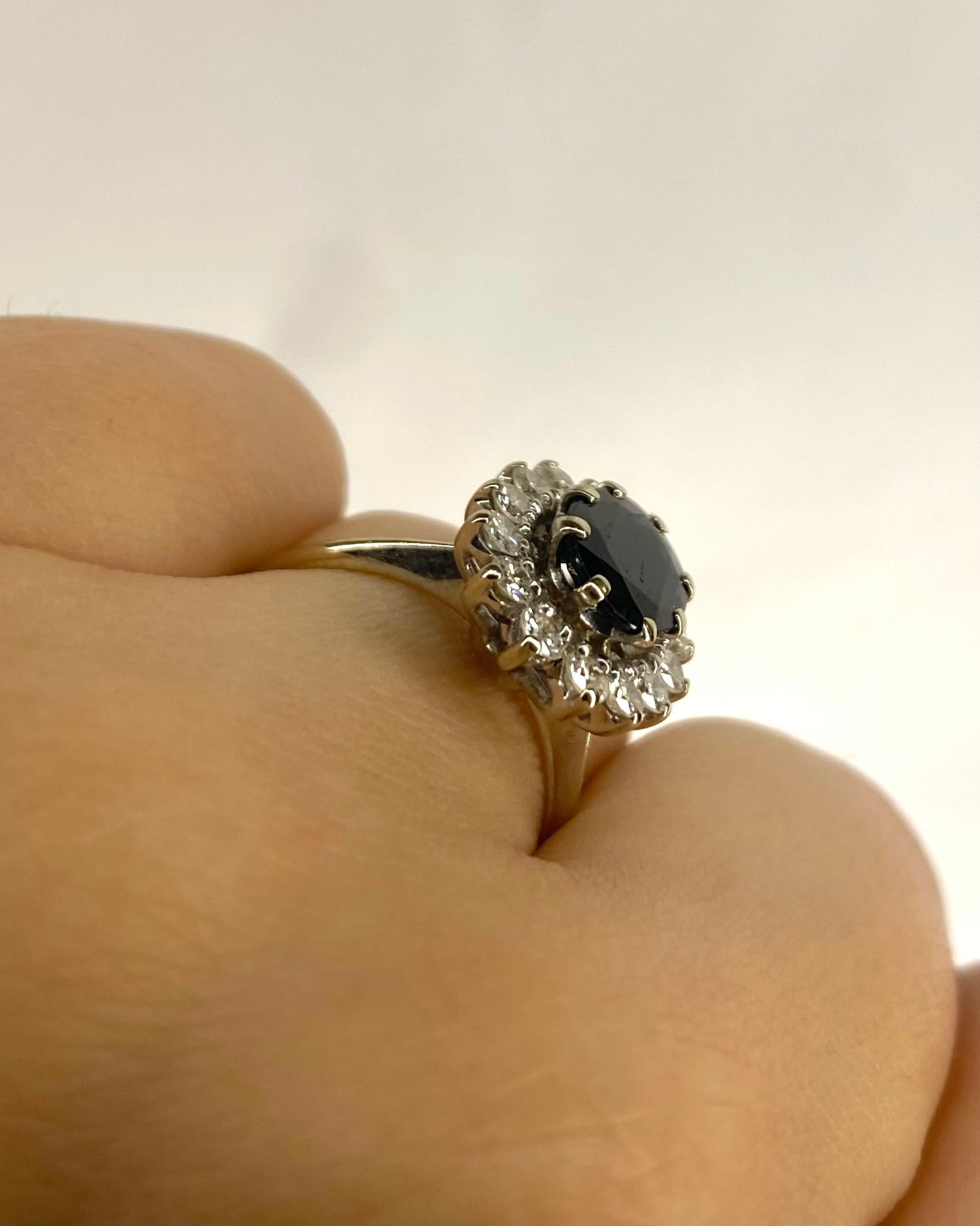 Bague Marguerite Saphir 1.45 carat &amp; Diamants 0.42 carat "Eden"