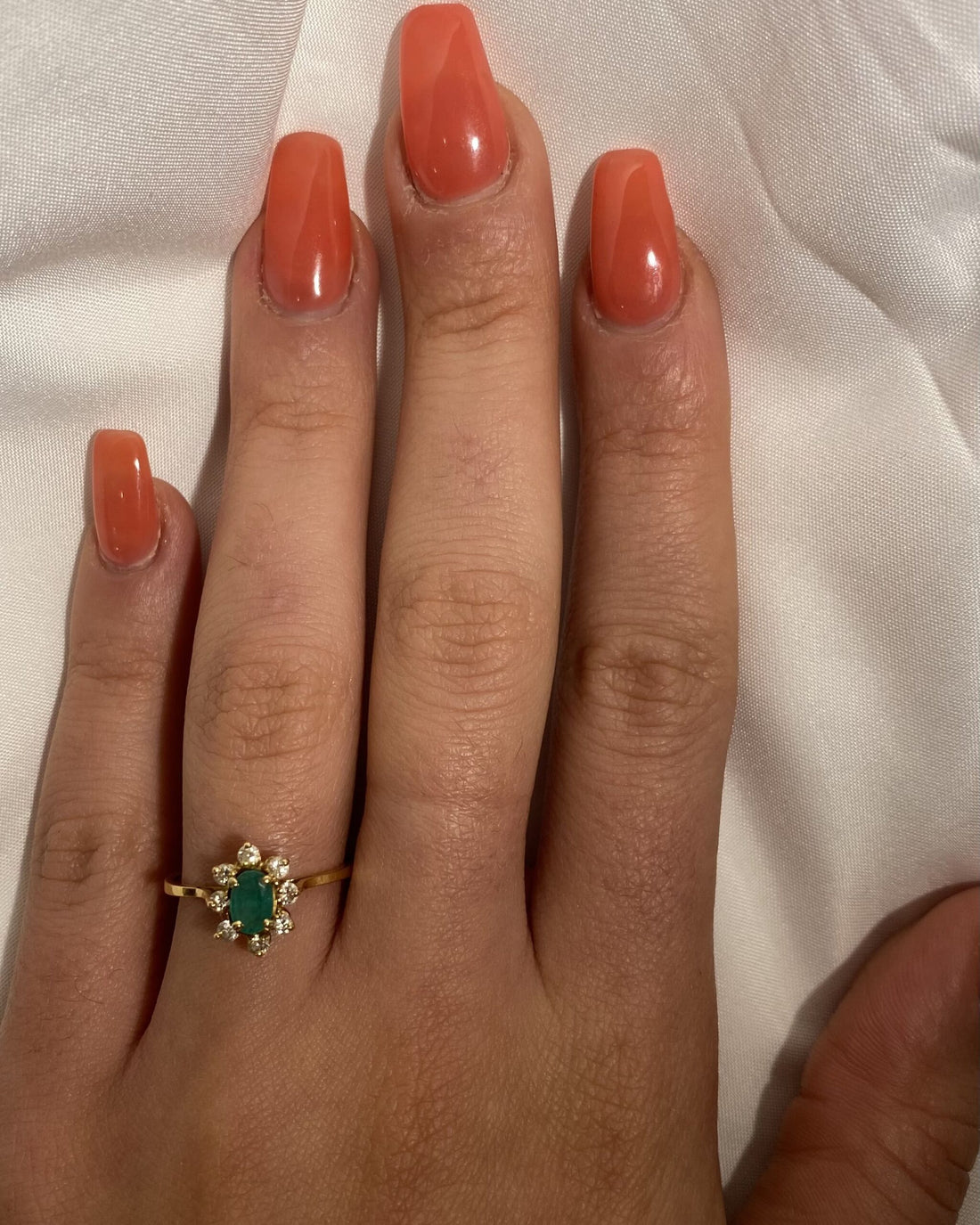Bague Marguerite émeraude &amp; diamants &quot;Zelya&quot;